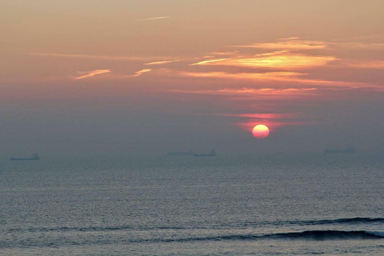 Avencas Beach House - Ocean View Lissabon Buitenkant foto